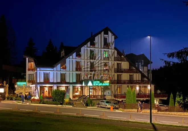 Restaurantul ESCALADE